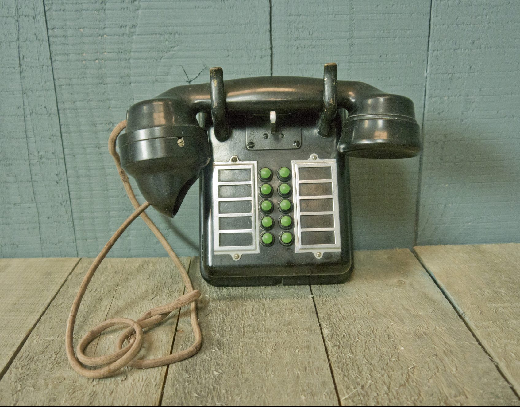 Internal Wall Telephone – 10 Green Buttons